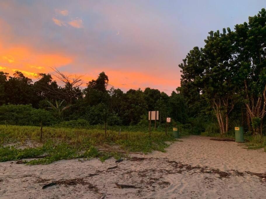 Villa Itamambuca A Beira Mar Com Piscina Ubatuba Exterior foto